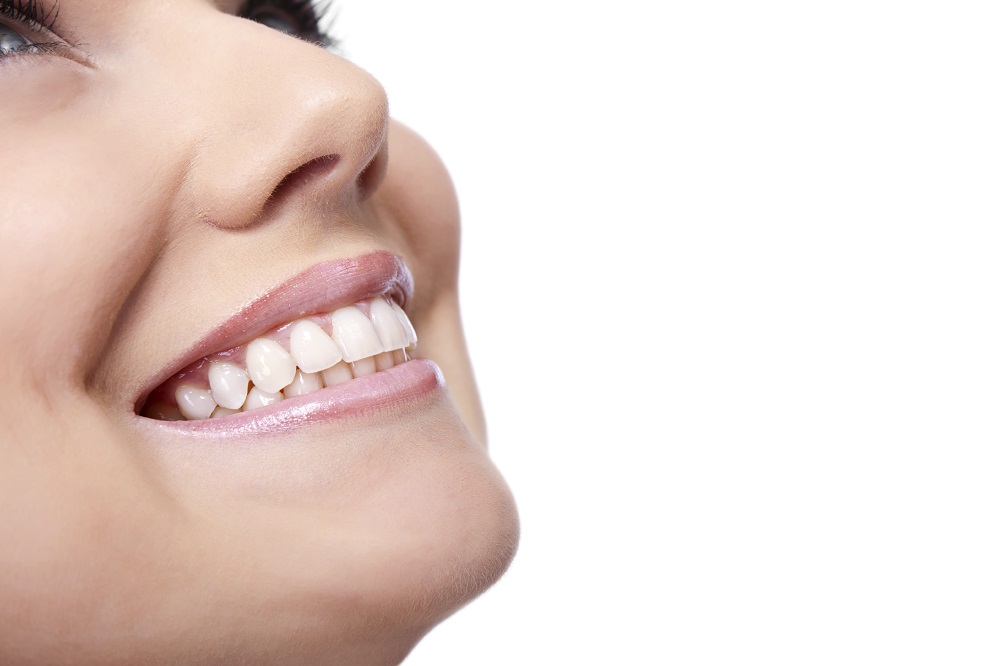 Benefits of teeth whitening with activated charcoal
