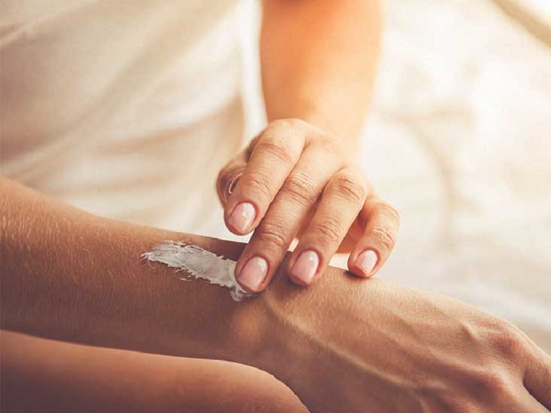 Amazing useful tips to moisturize dry skin